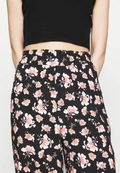 Summer Wide Legs - Pantalon Classique - Black 9 Summer Wide Legs - Pantalon Classique - Black -Hauts Boutique 136e19665b47496f8aad48216d591d40