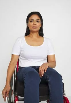 Anna Field T-Shirt Basique - White -Hauts Boutique 21540b4bd0154b32ba21619ab7a77884