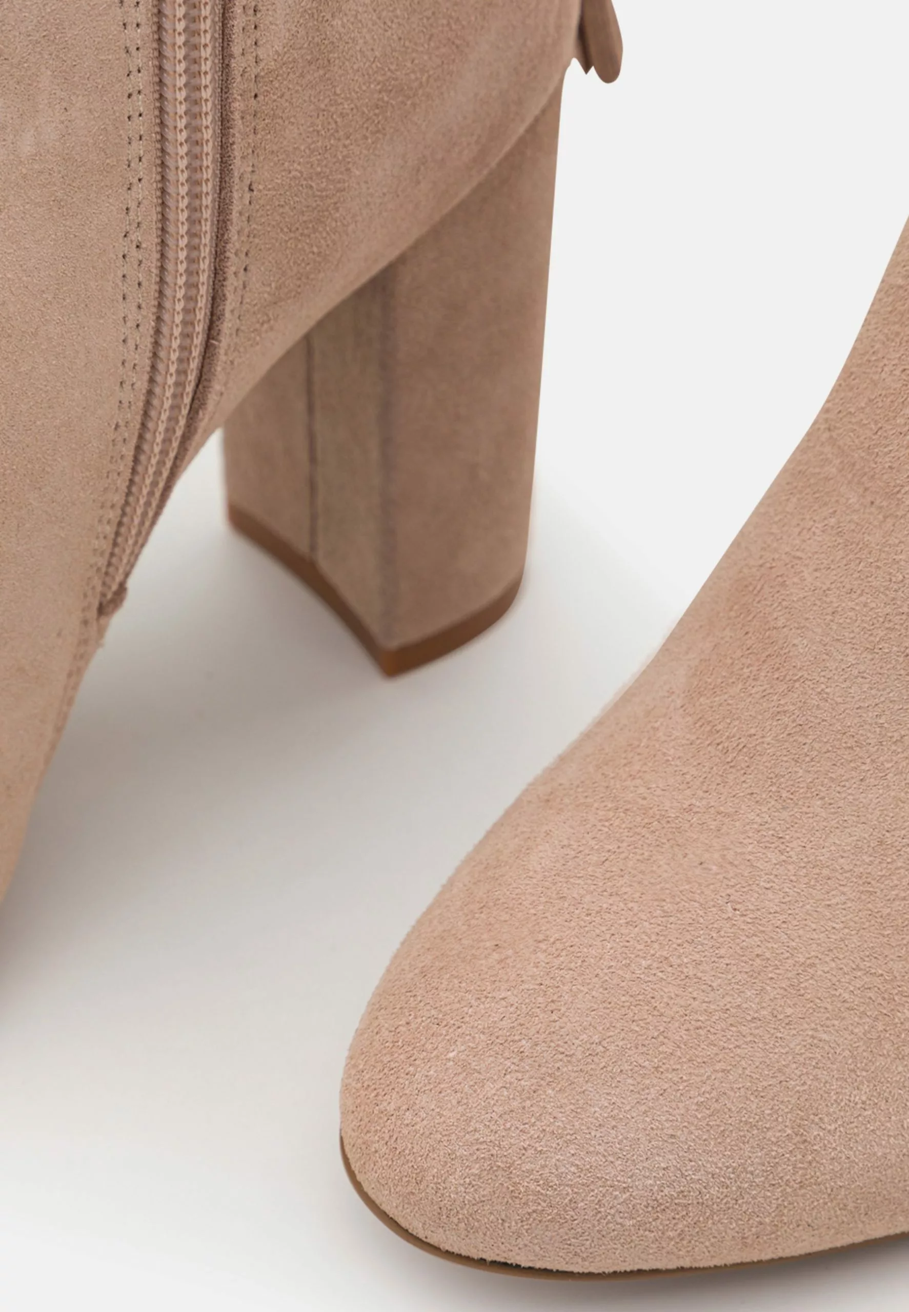 Leather - Bottes À Talons Hauts - Beige 6 Leather - Bottes À Talons Hauts - Beige – Image 6