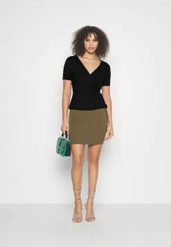 Hauts Boutique -Hauts Boutique 513c61f76b6c4e4e877cf31a53ca3c7f