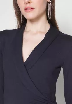 T-Shirt À Manches Longues - Dark Blue -Hauts Boutique 55488c69ecd14a309b891148d7d19eb7