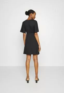 Short Sleeves Flared Mini Dress - Robe En Jersey - Schwarz -Hauts Boutique 6db2cff249594f7883bdffe81cb07a8c