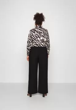 Wide Leg Pant - Pantalon Classique - Black -Hauts Boutique 961e61da62364158af556535a4dbf717