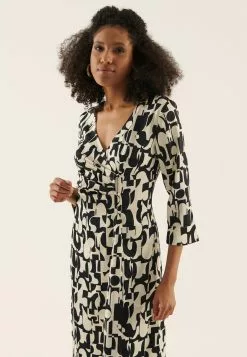 Anna Field Robe De Jour - Black/Off-White -Hauts Boutique a15b89fdd3c94e10b8e41c30eaf5ba3f