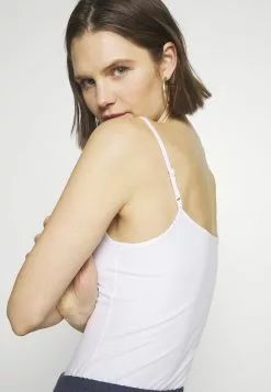 Anna Field 3Er Pack - Débardeur - White/Navy/Light Grey 13 Anna Field 3Er Pack - Débardeur - White/Navy/Light Grey -Hauts Boutique a8d5c424a01e45f7bc01a968a67815ab