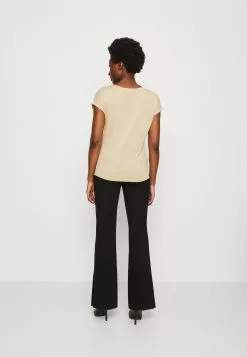 Anna Field 3 Pack - T-Shirt Basique - Beige/Off-White/Red -Hauts Boutique ae122f093c1a4c4dbdc7d2f3c203b300