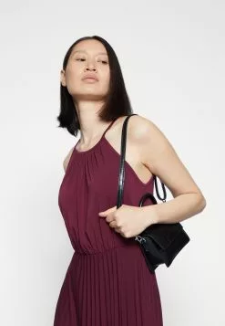 Anna Field Robe De Soirée - Dark Red -Hauts Boutique b3fe7d320fce48e7b25d5f9b2cbdf18e