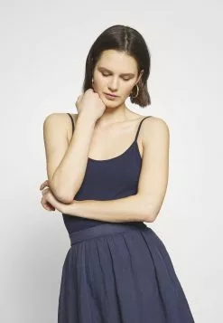 Anna Field 3Er Pack - Débardeur - White/Navy/Light Grey 11 Anna Field 3Er Pack - Débardeur - White/Navy/Light Grey -Hauts Boutique bafe6d5f6cc84d21b0c3c12d517deab3