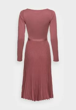 Anna Field Robe Pull - Pink -Hauts Boutique bc46f1c75e214472a7c01f578f029c17