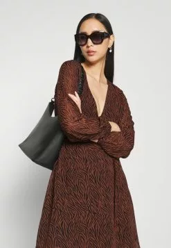 Anna Field Robe De Jour - Black/Beige 9 Anna Field Robe De Jour - Black/Beige -Hauts Boutique dd89bc0f17c241238111df78d5c362ec