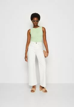 Anna Field Débardeur - Light Green 7 Anna Field Débardeur - Light Green -Hauts Boutique eca894b421a645c98d5a3d5df1e25705