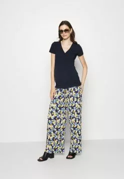 Hauts Boutique -Hauts Boutique f59b5f3f839040469b3520182810f722