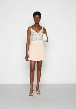 Anna Field Jupe Trapèze - Light Pink 7 Anna Field Jupe Trapèze - Light Pink -Hauts Boutique f63b04ce3ec747699828b26b0ae68d18