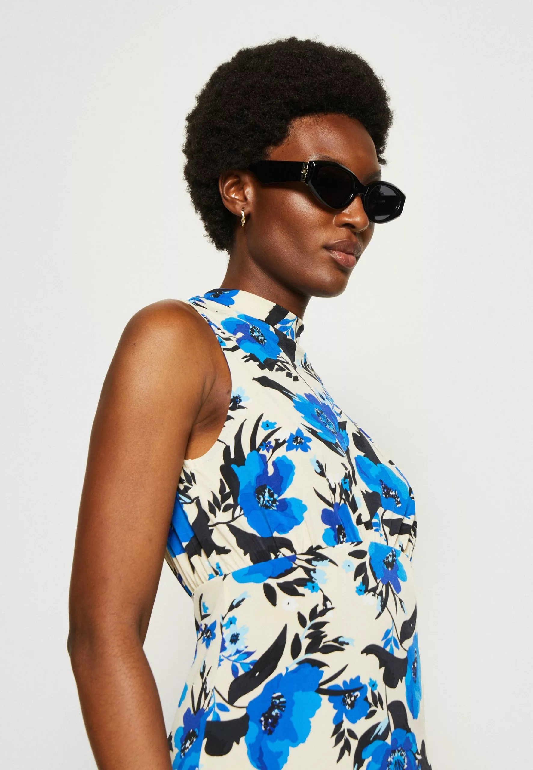 Anna Field Robe En Jersey - Off White/Blue 4 Anna Field Robe En Jersey - Off White/Blue – Image 4